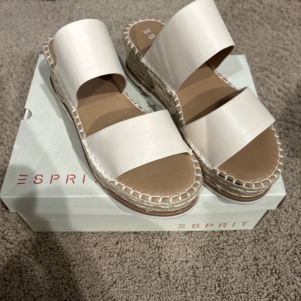 Esprit Katalina Eapidrilles